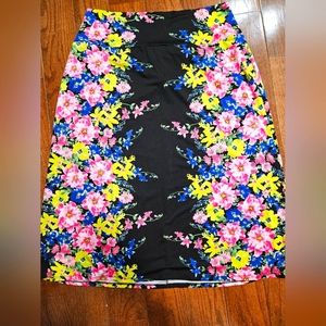 Black floral plus size calf length skirt